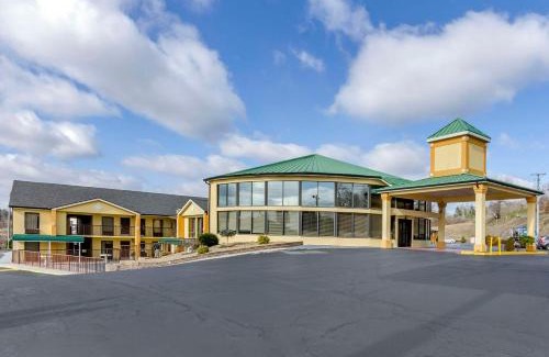 Hillsville Hotel | Quality Inn Hillsville