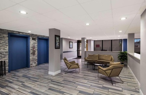North Shore Hotel | Quality Inn Houston East I-10