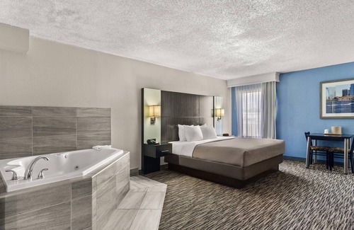 Orange Park Hotel | Quality Inn Jacksonville - Orange Park near Naval Air Station