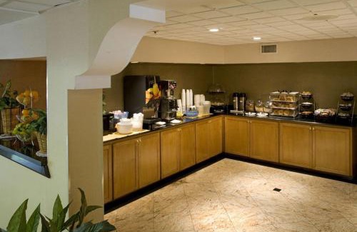 Orange Park Hotel | Quality Inn Jacksonville - Orange Park near Naval Air Station