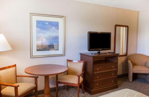 Totem Lake Hotel | Quality Inn Kirkland