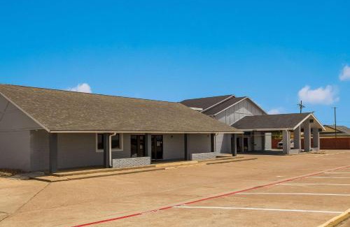Madisonville Hotel | Quality Inn Madisonville