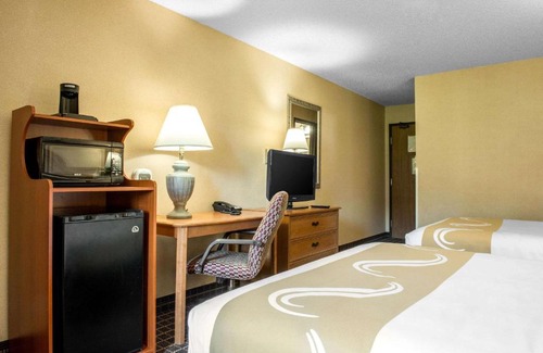 Meadville Hotel | Quality Inn Meadville