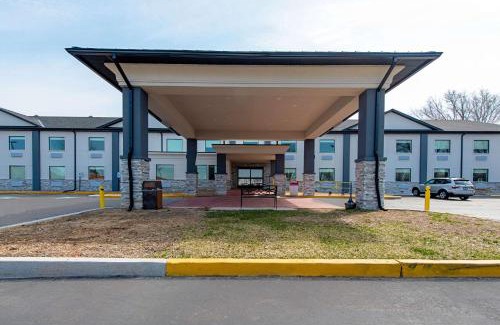 Mishawaka Hotel | Quality Inn Mishawaka - South Bend