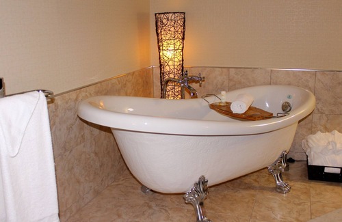Mont-Laurier Hotel | Quality Inn Mont-Laurier