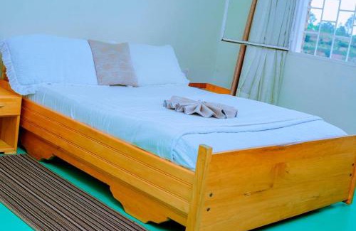 Nyanza Bed & Breakfast | Quality Inn Motel, Nyanza