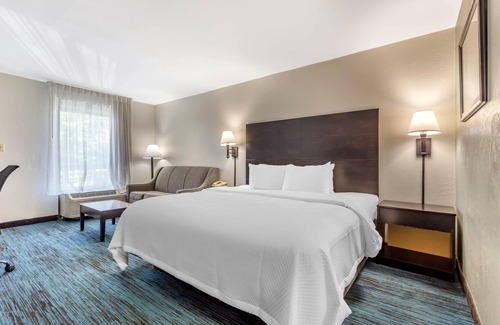 Mount Airy Hotel | Quality Inn Mount Airy Mayberry