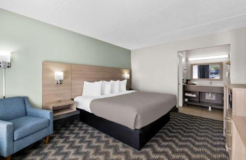 Pennington Bend Hotel | Quality Inn Nashville - Opryland Area