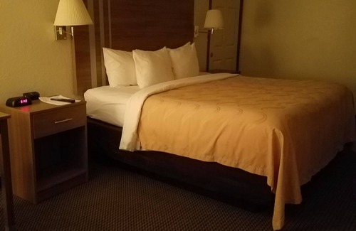 Fayetteville Hotel | Quality Inn New River
