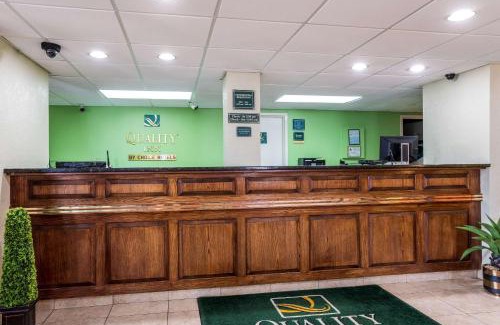 Gold Rock Hotel | Quality Inn North