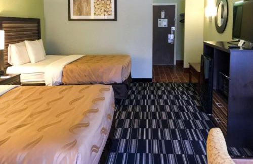 Mosby Hotel | Quality Inn North