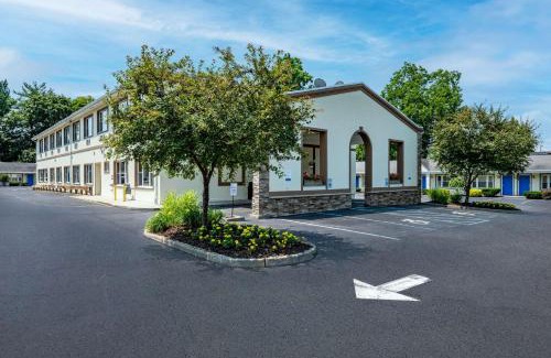 Arlington Hotel | Quality Inn Poughkeepsie