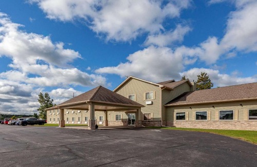 Redgranite Hotel | Quality Inn Redgranite