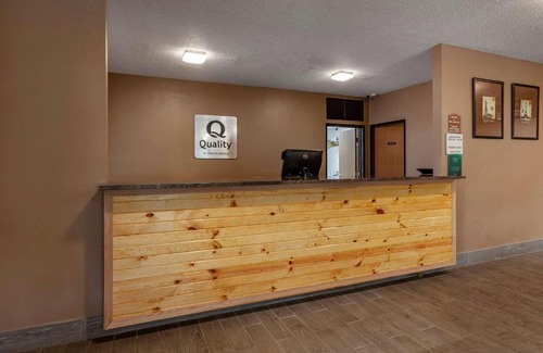 Redgranite Hotel | Quality Inn Redgranite