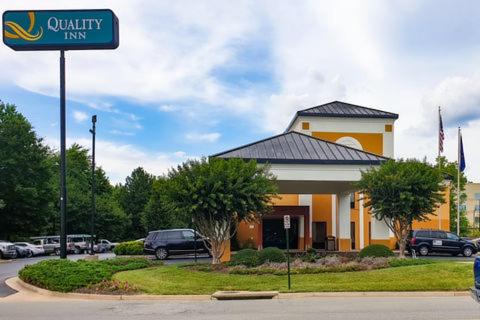Sandston Hotel | Quality Inn Richmond Airport