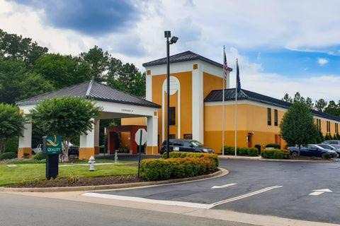 Sandston Hotel | Quality Inn Richmond Airport