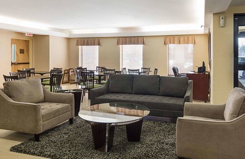 Sandston Hotel | Quality Inn Richmond Airport