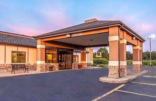 Muskegon Hotel | Quality Inn & Suites