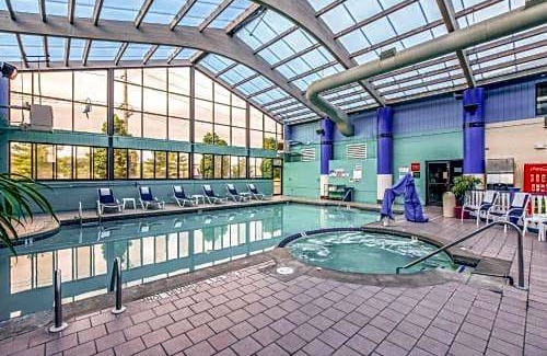 Muskegon Hotel | Quality Inn & Suites