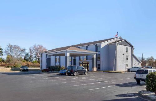 Arcadia Hotel | Quality Inn Spartanburg