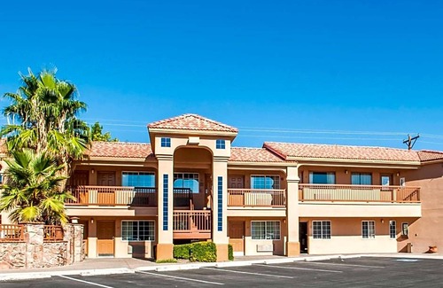 Mesilla Park Hotel | Quality Inn & Suites Las Cruces - University Area