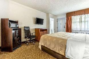 Toddville Road Hotel | Quality Inn & Suites Airport