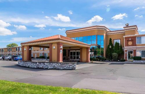Latham Hotel | Quality Inn & Suites Albany Airport
