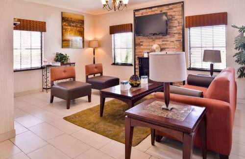 Beaumont Hotel | Quality Inn & Suites Beaumont