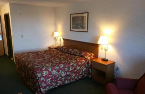Belmont Hotel | Quality Inn & Suites Belmont Route 151