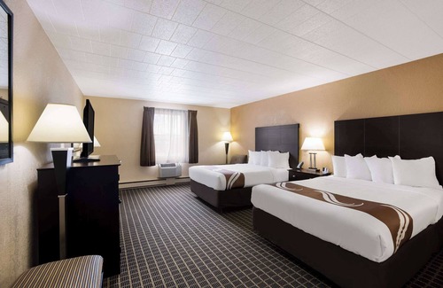 Big Rapids Hotel | Quality Inn & Suites Big Rapids near University