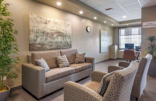 Moose Jaw Hotel | Quality Inn & Suites