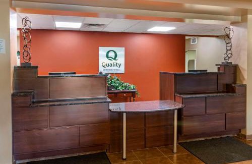Rimbey Hotel | Quality Inn & Suites