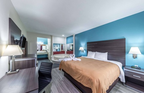 Canton Hotel | Quality Inn & Suites Canton