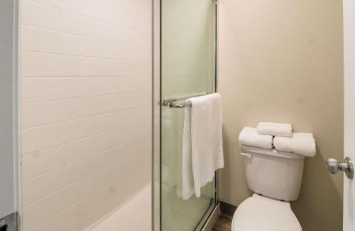 Old East Dallas Hotel | Quality Inn & Suites Dallas-Cityplace