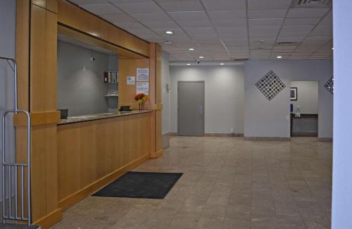 East Syracuse Hotel | Quality Inn & Suites East Syracuse - Carrier Circle