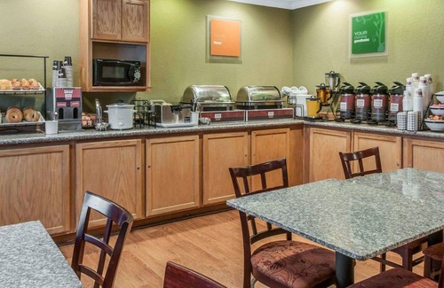 Farmington Hotel | Quality Inn & Suites Farmington