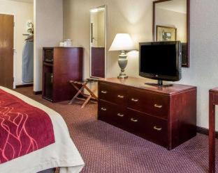Fort Madison Hotel | Quality Inn & Suites Fort Madison near Hwy 61