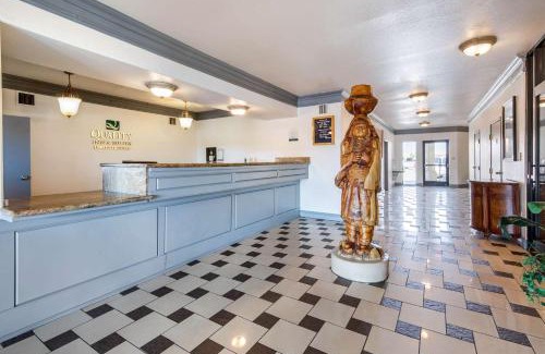 Allison Hotel | Quality Inn & Suites Gallup I-40 Exit 20