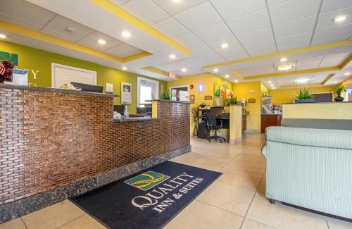 Glenmont Hotel | Quality Inn & Suites Glenmont - Albany South