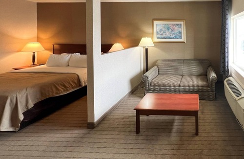 Grants Hotel | Quality Inn & Suites Grants - I-40