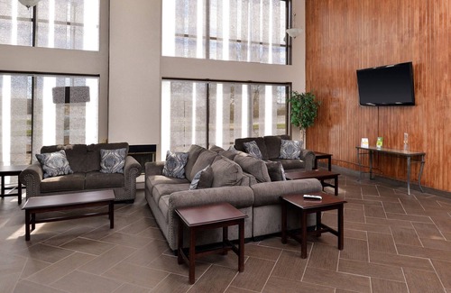 Matteson Hotel | Quality Inn & Suites Matteson near I-57