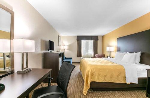 Metropolis Hotel | Quality Inn & Suites Metropolis I-24