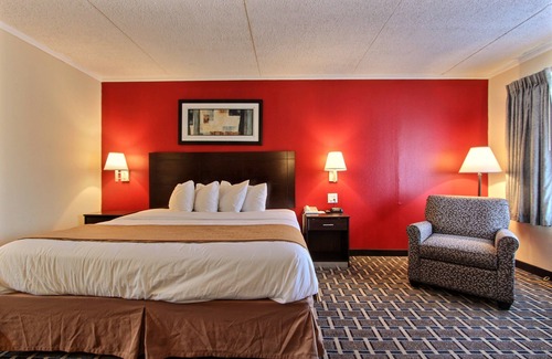 Millville Hotel | Quality Inn & Suites Millville