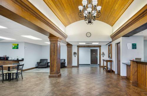 Monterey Hotel | Quality Inn & Suites Monterey, TN - Crossville, TN