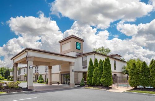 Morrisville Hotel | Quality Inn & Suites NJ State Capital Area