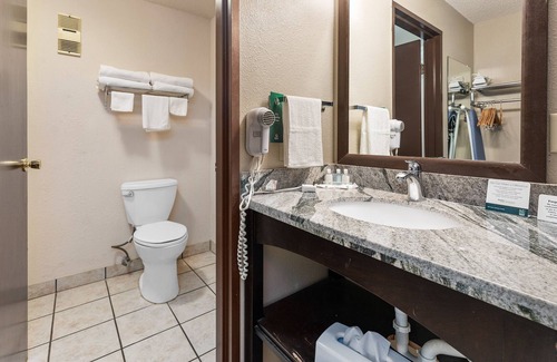 Okanogan Hotel | Quality Inn & Suites Okanogan - Omak