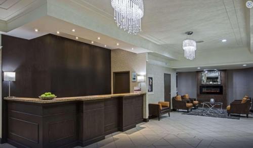 Regina Hotel | Quality Inn & Suites Regina Downtown