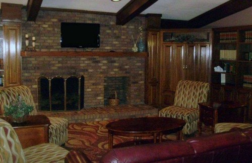 Searcy Hotel | Quality Inn & Suites Searcy I-67