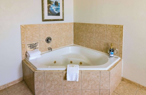Sequim Hotel | Quality Inn & Suites Sequim at Olympic National Park