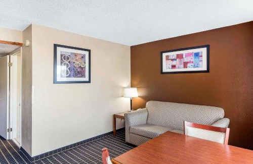 Sevierville Hotel | Quality Inn & Suites Sevierville - Pigeon Forge